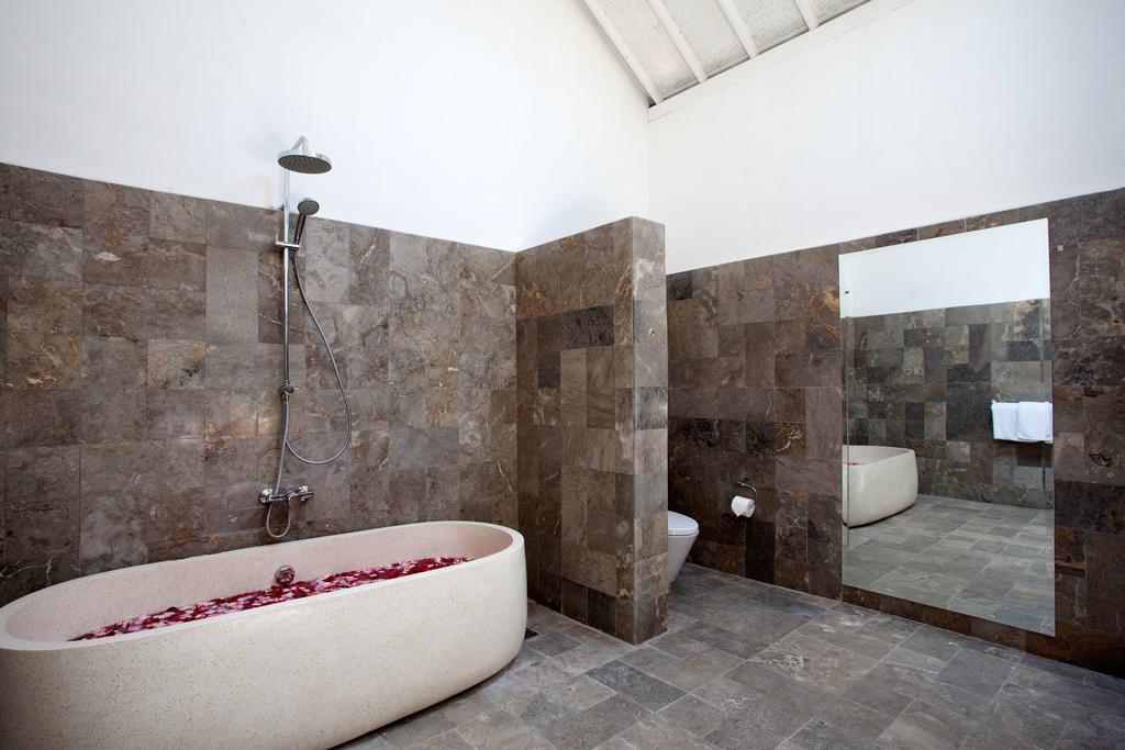 Villa Alma Legian Extérieur photo